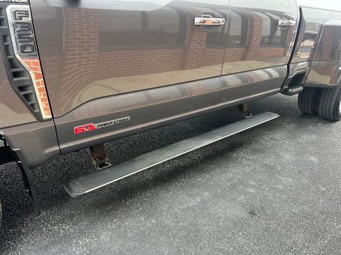 Used 2023 Ford F350 Platinum image 37