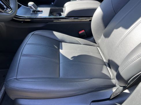 Certified 2026 Land Rover Range Rover Evoque S image 18