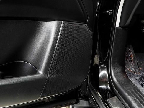 Used 2020 Nissan Armada Platinum w/ Captain's Chairs Package image 51