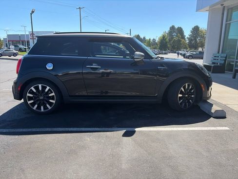 Used 2022 MINI Cooper S FWD image 7