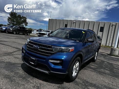 Used 2020 Ford Explorer XLT w/ Equipment Group 202A AWD/4WD image 1
