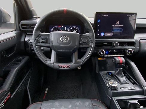 Used 2025 Toyota Tacoma TRD Pro AWD/4WD image 6