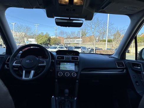 Used 2018 Subaru Forester 2.5i Touring image 15