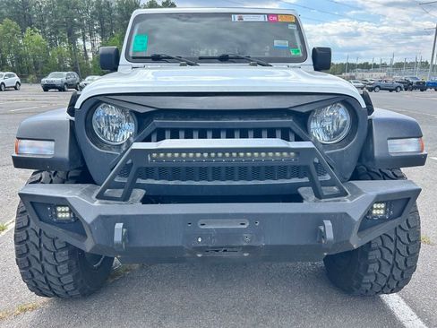 Used 2018 Jeep Wrangler Unlimited Sport S AWD/4WD image 8