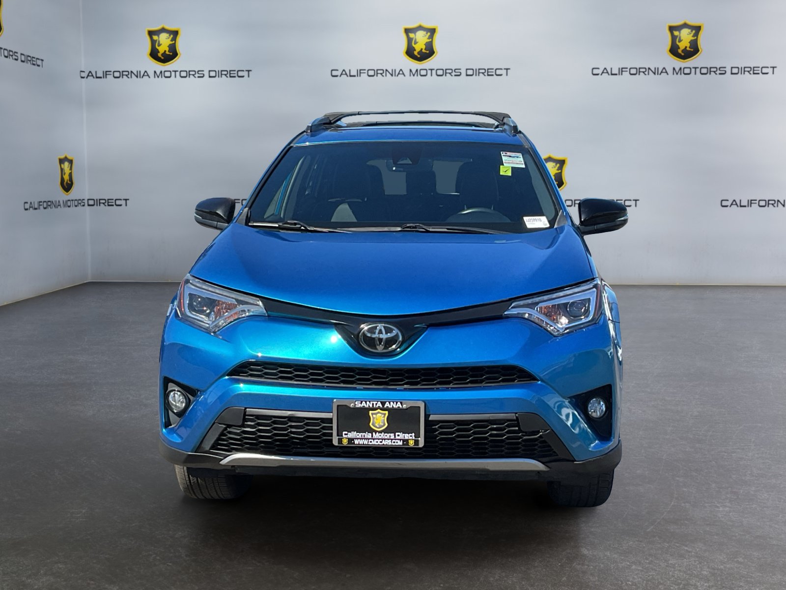 Used 2018 Toyota RAV4 SE w/ Power Extra Value Package AWD/4WD image 2