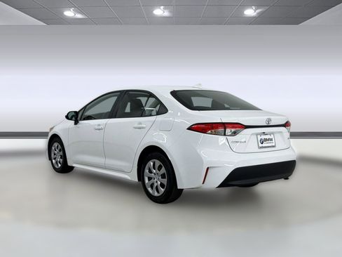 Used 2024 Toyota Corolla LE FWD image 3
