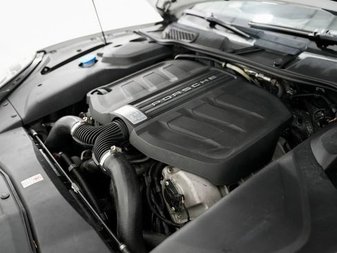 Used 2015 Porsche Cayenne S image 49