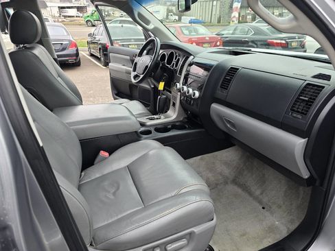 Used 2011 Toyota Sequoia SR5 image 34