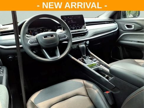 Used 2024 Jeep Compass Latitude AWD/4WD image 14