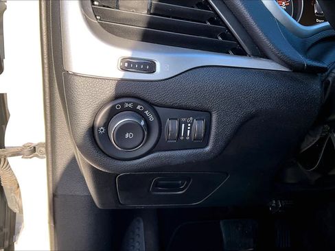 Used 2017 Jeep Cherokee Limited w/ Trailer Tow Group image 31