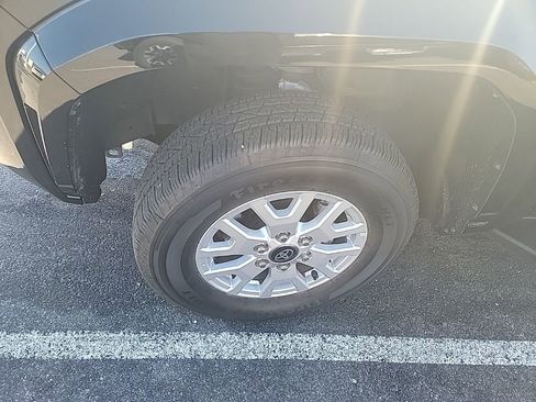 Used 2025 Toyota Tacoma SR5 image 2