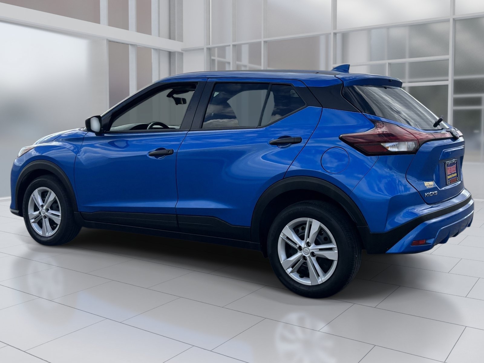 Used 2024 Nissan Kicks S FWD image 2