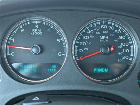 Used 2012 GMC Yukon Denali RWD image 11