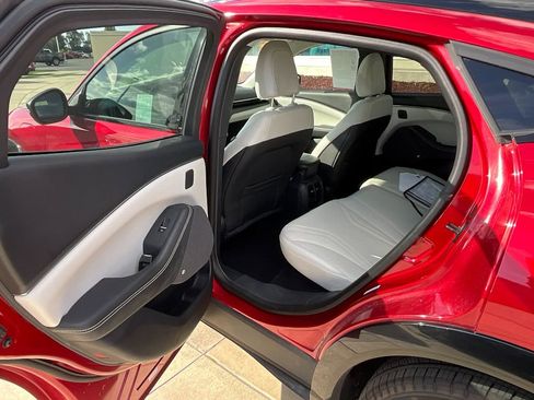 Used 2022 Ford Mustang Mach-E Premium image 27