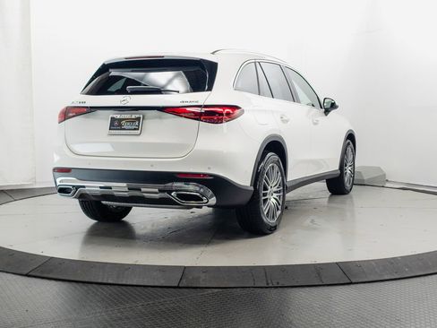 Certified 2026 Mercedes-Benz GLC 300 4MATIC image 29