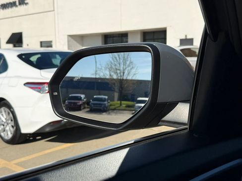 Used 2021 Volkswagen Atlas Cross Sport SE w/ Panoramic Sunroof Package image 41