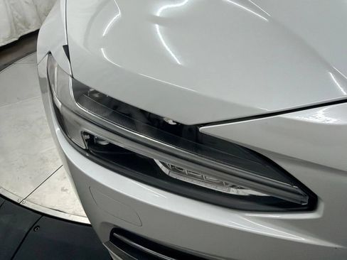 Used 2018 Volvo S90 T6 Inscription w/ Convenience Package AWD/4WD image 11