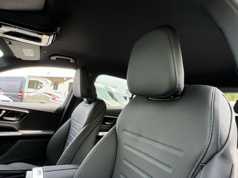 Certified 2025 Mercedes-Benz GLC 300 4MATIC image 22