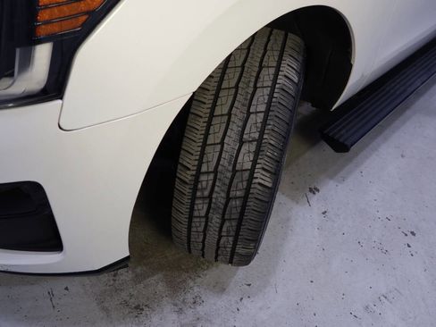 Used 2024 Ford Expedition Max Limited image 11