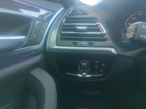 Used 2023 BMW X4 M40i image 21