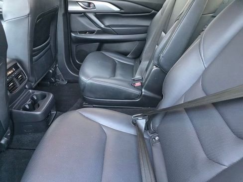 Used 2023 MAZDA CX-9 Touring image 9