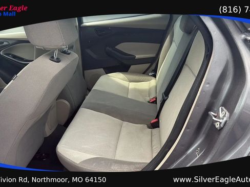 Used 2012 Ford Focus SE FWD image 10
