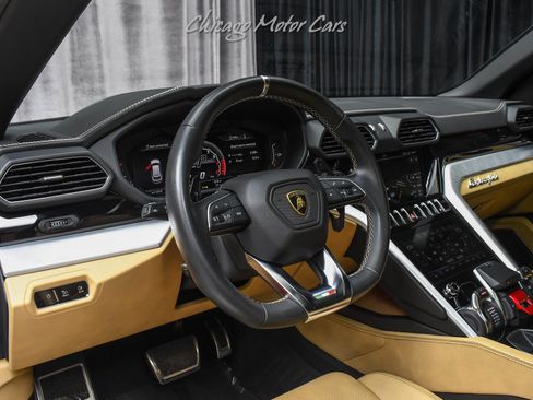 Used 2021 Lamborghini Urus AWD/4WD image 8