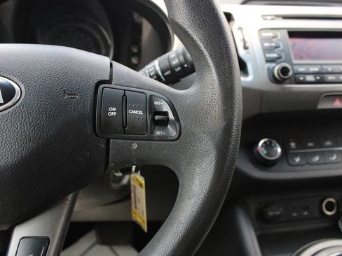 Used 2014 Kia Sportage LX FWD image 11
