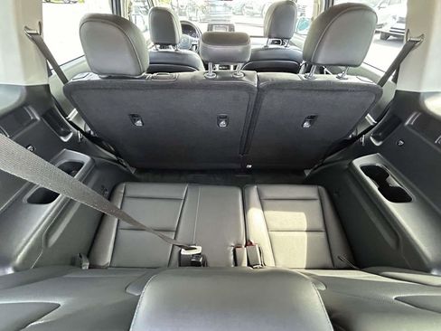 Used 2020 Kia Telluride S w/ S 8 Passenger Seating Package AWD/4WD image 15