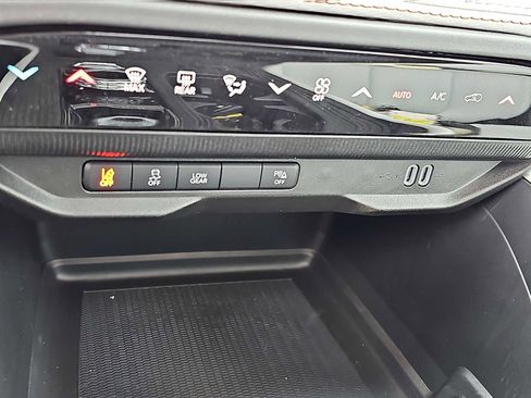 New 2026 Jeep Cherokee Limited image 16