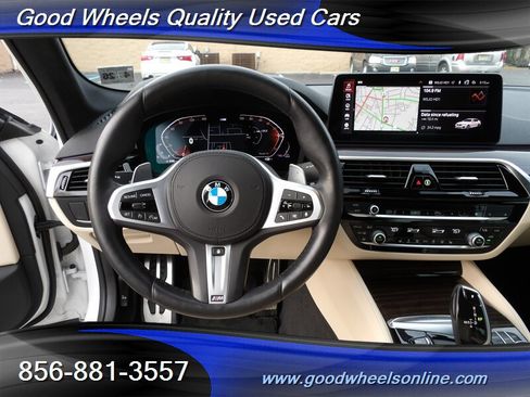 Used 2022 BMW 540i xDrive w/ M Sport Package image 15