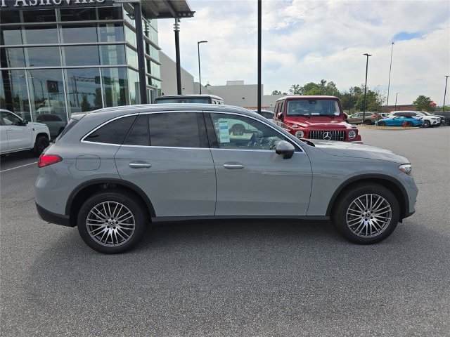 New 2026 Mercedes-Benz GLC 300 4MATIC image 2