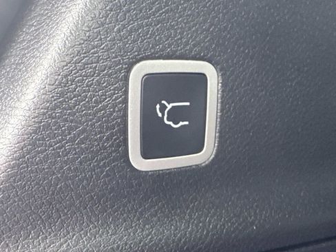 New 2025 Chrysler Pacifica Select image 13