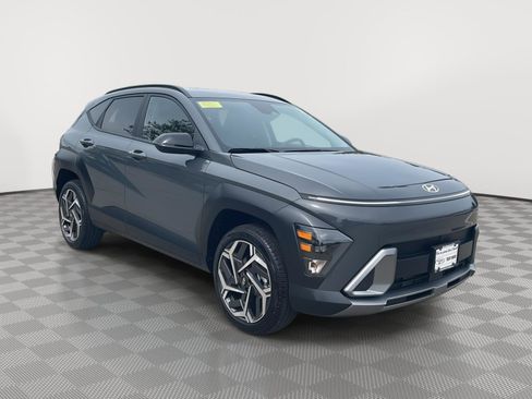 Used 2026 Hyundai Kona SEL Premium AWD/4WD image 3