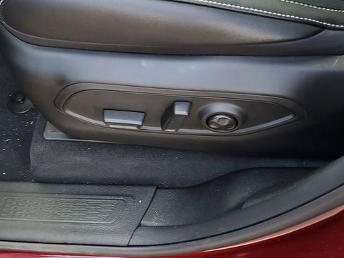 New 2025 Jeep Grand Cherokee Limited w/ Black Appearance Package image 13