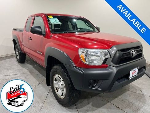 Used 2015 Toyota Tacoma 4x4 Access Cab V6 image 1