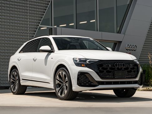 Certified 2025 Audi Q8 Prestige w/ Prestige Package AWD/4WD image 1