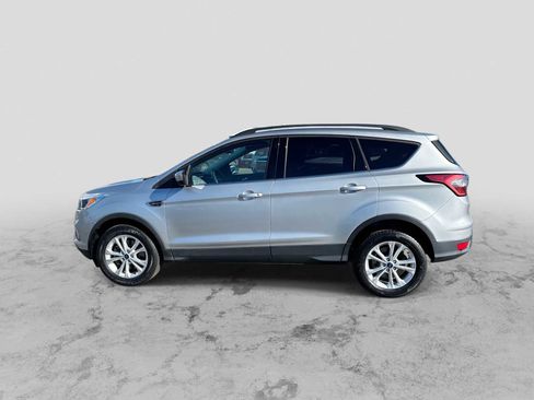 Used 2018 Ford Escape SE w/ Ford Safe & Smart Package image 5