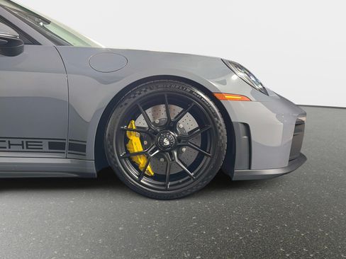 Used 2025 Porsche 911 GT3 RWD image 22