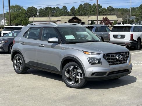 New 2026 Hyundai Venue SEL FWD image 1