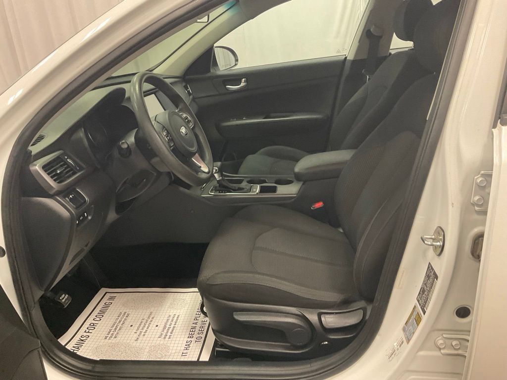 Used 2018 Kia Optima LX FWD image 4