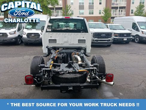 New 2026 Ford F250 XL w/ XL Chrome Package RWD image 3