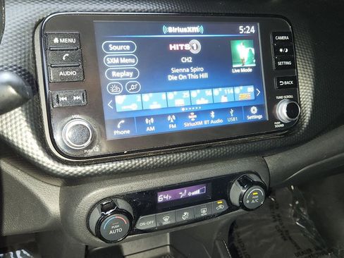 Certified 2022 Nissan Kicks SV image 33