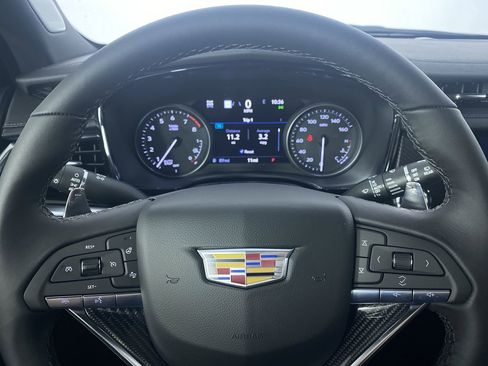 New 2025 Cadillac XT6 Sport w/ Technology Package image 3