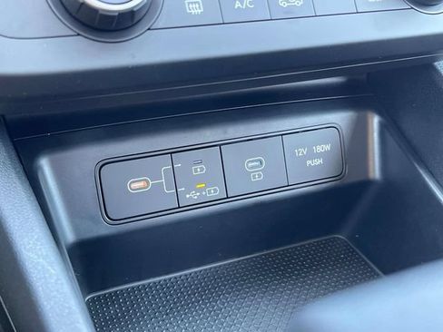 Certified 2025 Hyundai Tucson SE FWD image 29