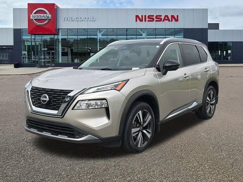Used 2023 Nissan Rogue SL AWD/4WD image 3