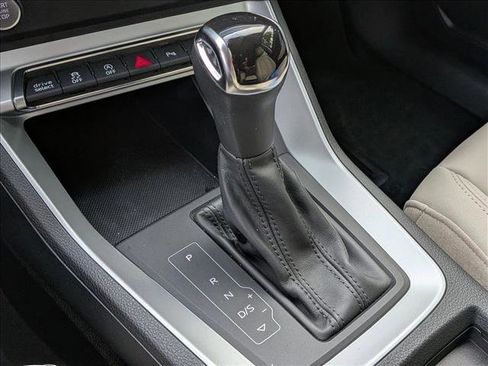 Used 2020 Audi Q3 2.0T Premium w/ Convenience Package image 12