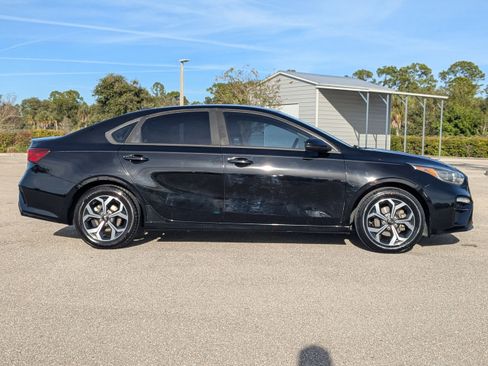 Used 2019 Kia Forte LXS image 28