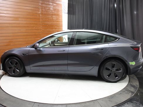 Used 2022 Tesla Model 3 Long Range AWD/4WD image 12