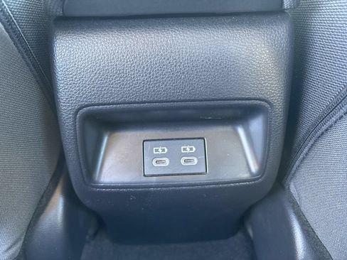 Used 2026 Toyota Corolla LE FWD image 32